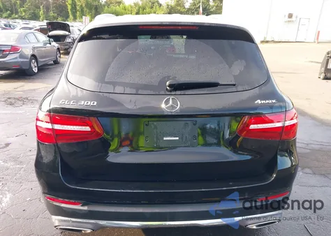 2019 Mercedes-Benz Glc 300 4Matic z USA, uszkodzony, nr VIN WDC0G4KB9KF671615